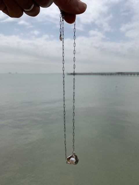 Small Oyster Necklace