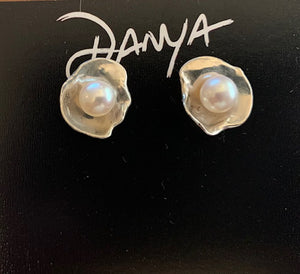 Oyster ear jackets with pearl studs